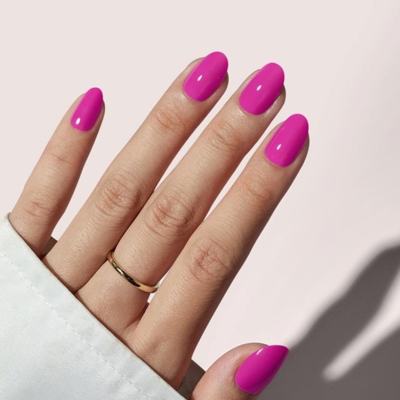 BTARTBOX Press On Nails Hot Pink Soft Gel Almond Shape Short 32pc Reusable Set - Picture 1 of 3